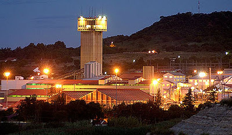 TauTona Gold Mine (South Africa) – ~3.9 km