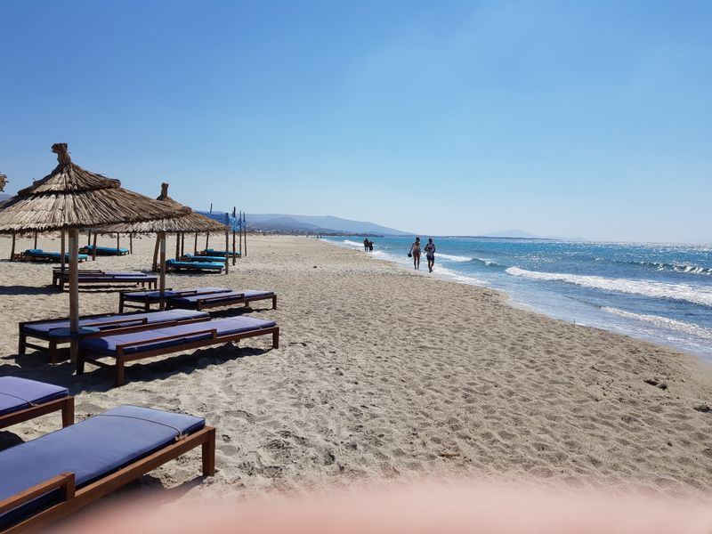 Naxos — Beaches, Ruins & Wind Sports