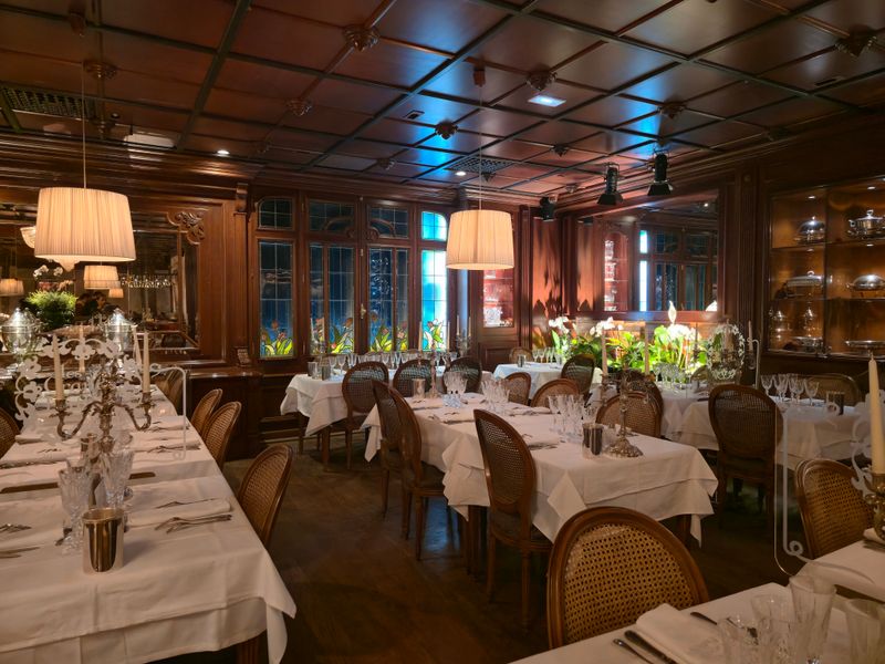 Seating the Gold Room Way