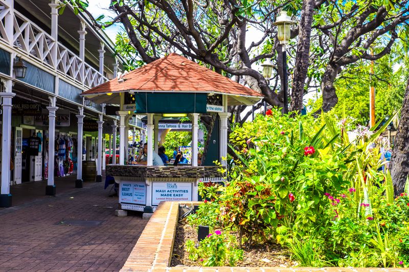 Hawaii – Lahaina (historic Front Street district)