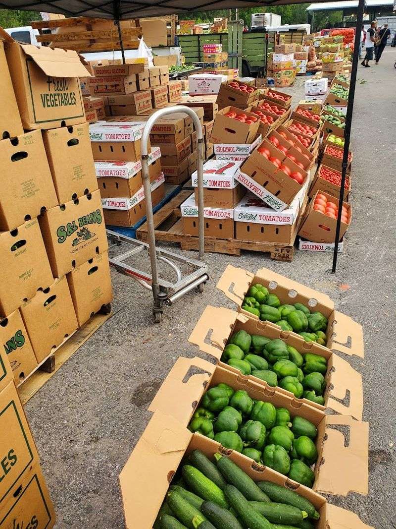 The Wholesale Farmers Market Side of Things