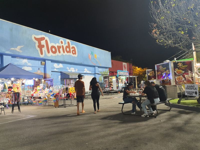 Close to Major Attractions