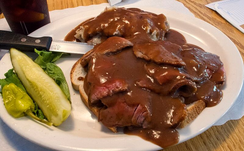 North Dakota – Hot Beef Sandwich