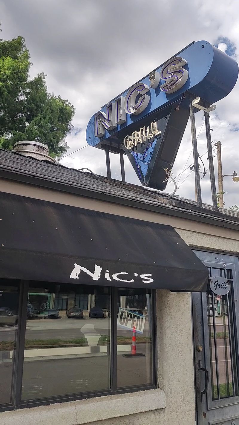 A Tiny Powerhouse on Pennsylvania Avenue