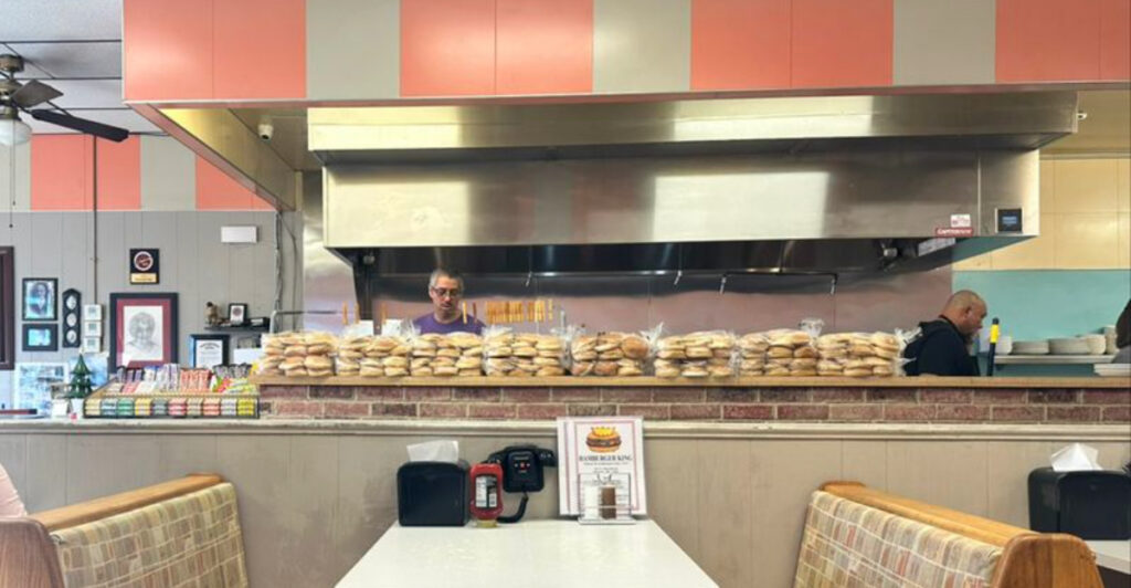 Oklahoma’s Vintage Burger House With Table Phones and Old-School Charm Is Buzzing