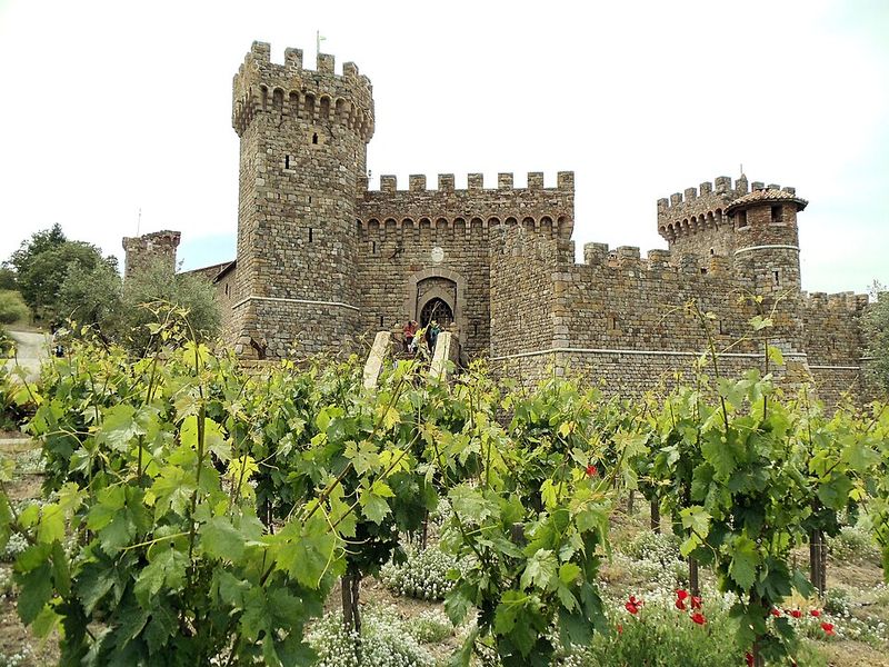 Napa Valley, California - Clink and sip