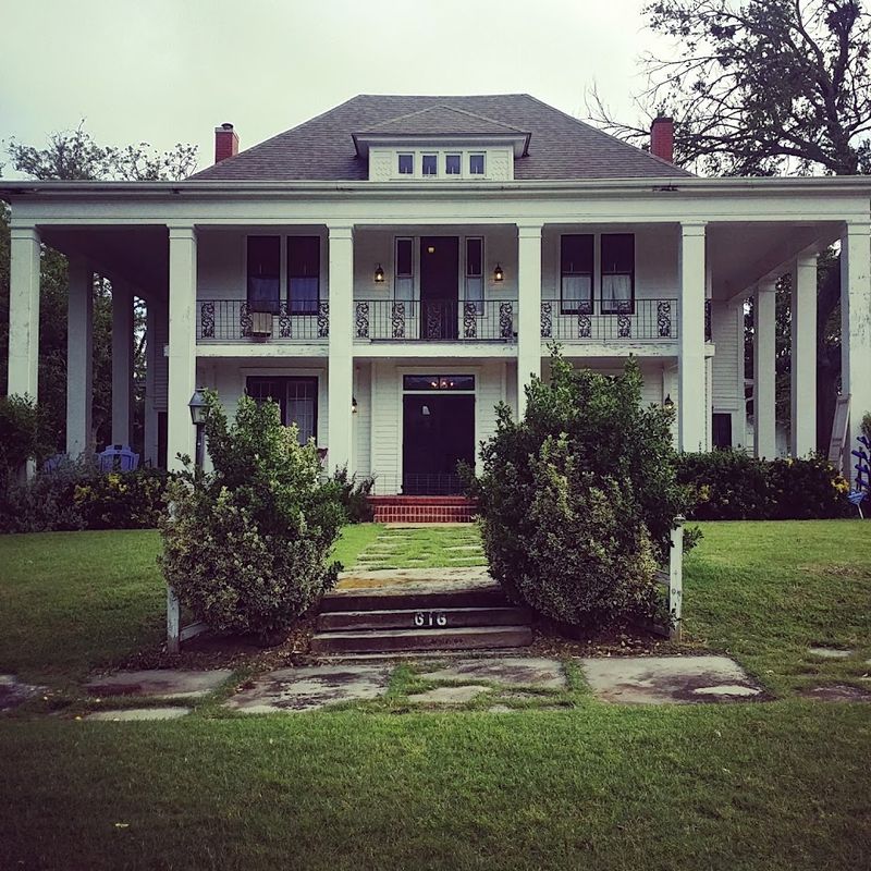 Why Stone Lion Inn Deserves a Spot on Your Travel List