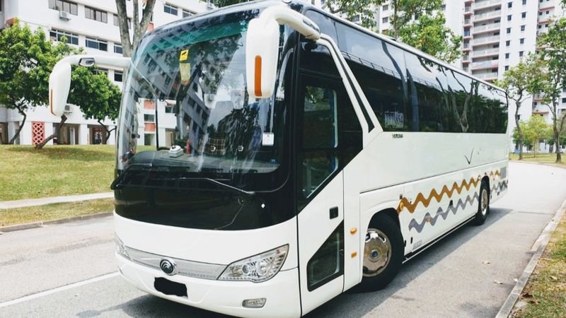 Singapore - Ultra-reliable, spotless, and highly integrated rail and bus systems with smart ticketing