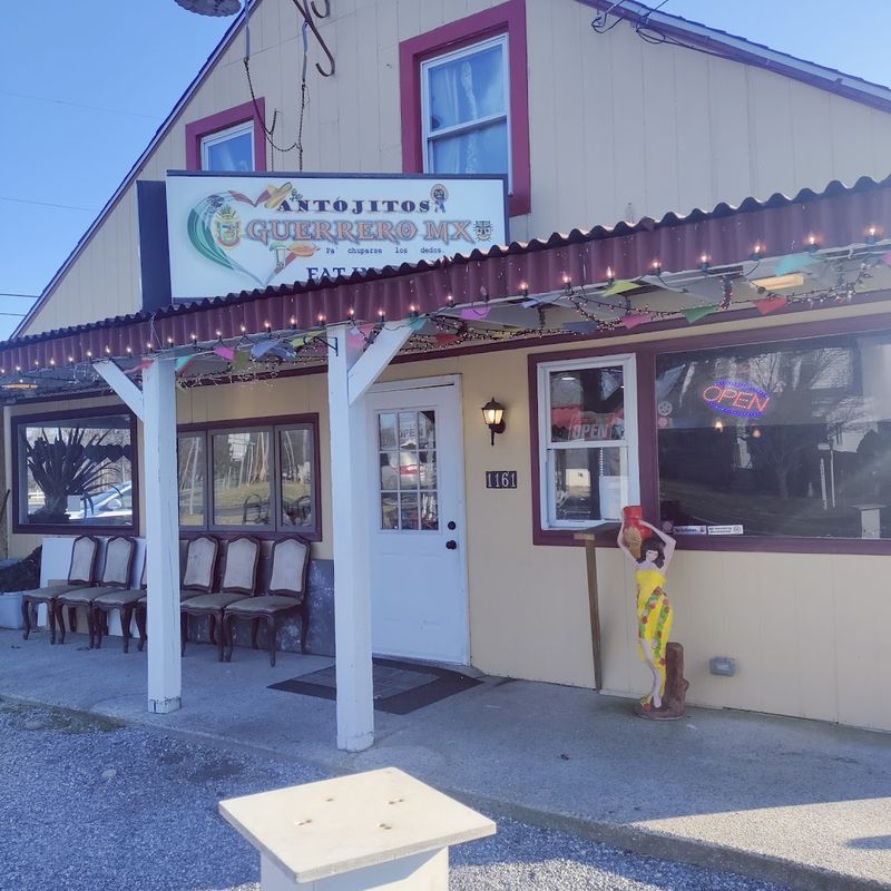 Shopping, Dining, And Everyday Conveniences