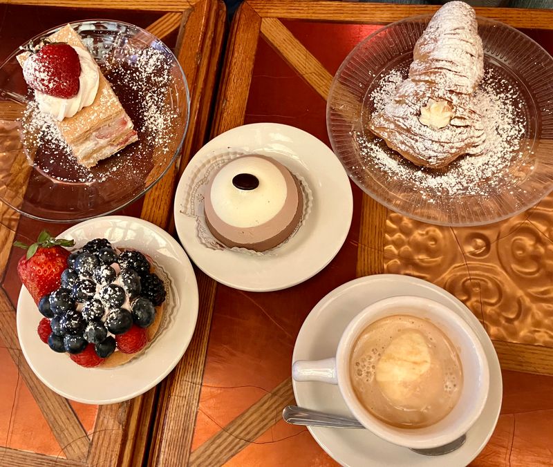 Fruit Tart That Eats Like A Season