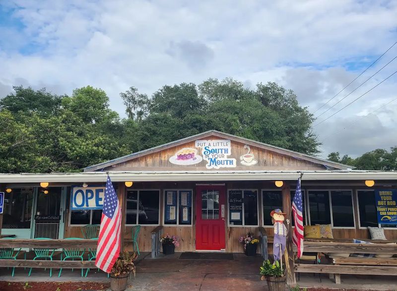 The Front Porch, Dunnellon