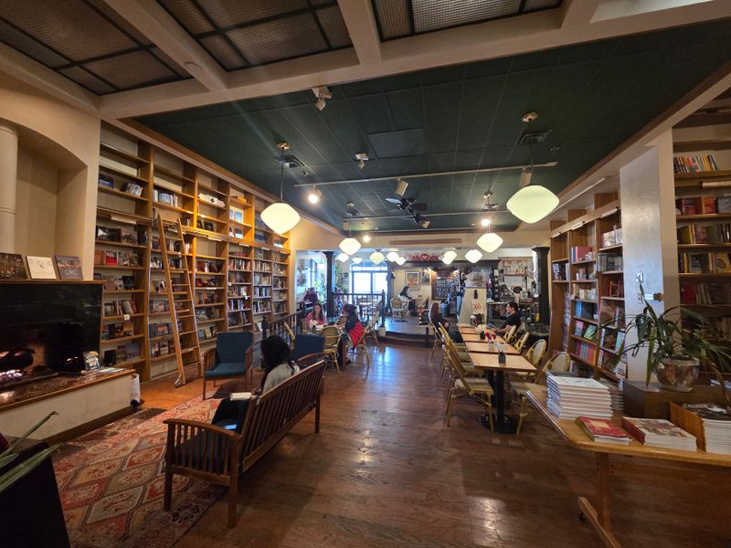 Extended Hours for Night Owl Readers