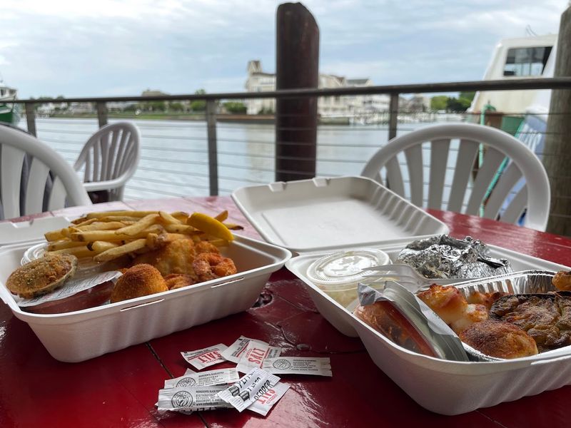 Dockside Seating And Takeout Tactics