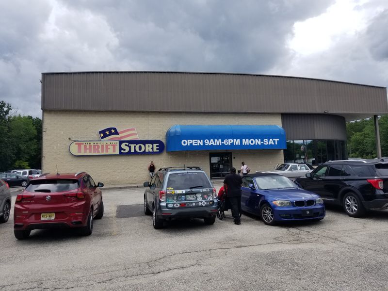 Red White & Blue Thrift - West Berlin: Warehouse vibes on Route 73