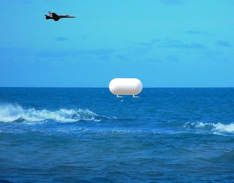 Tic Tac UFO (USA, 2004)