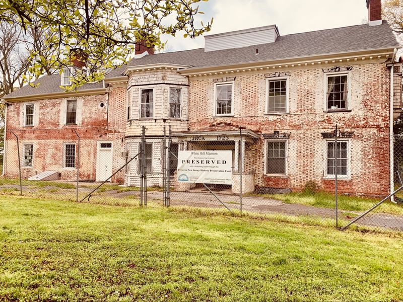 Architecture and layers of time