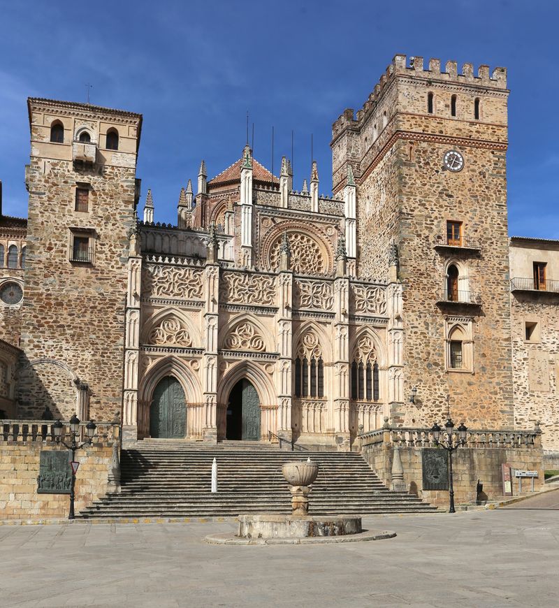 Guadalupe — Monastery Heart of Extremadura