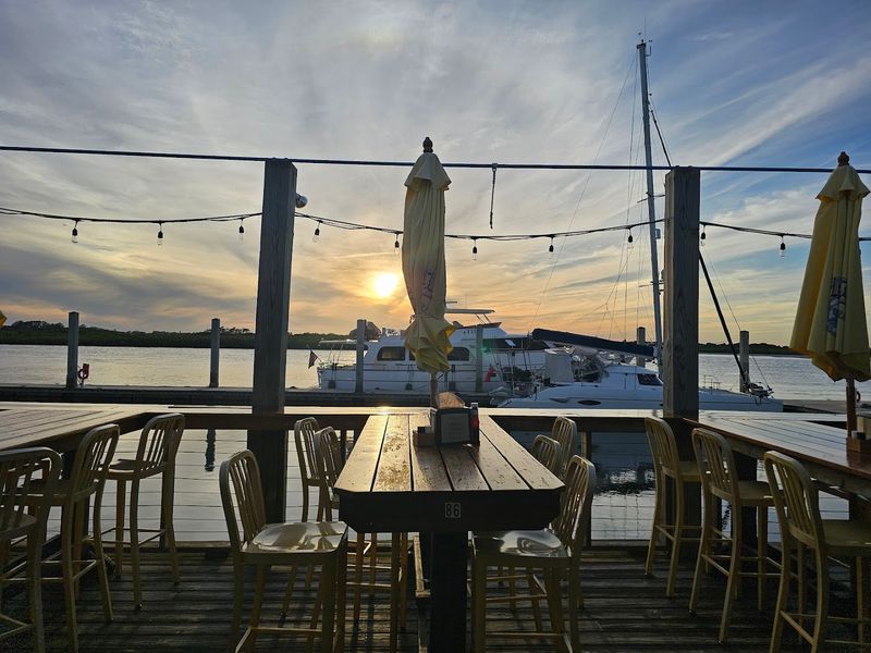 Down the Hatch Seafood Company - Ponce Inlet