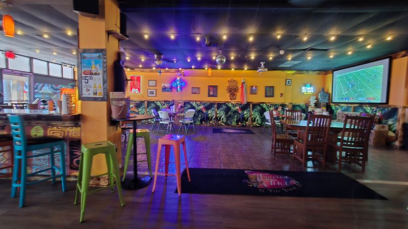 Twisted Tiki Bar & Grill – St Pete Beach