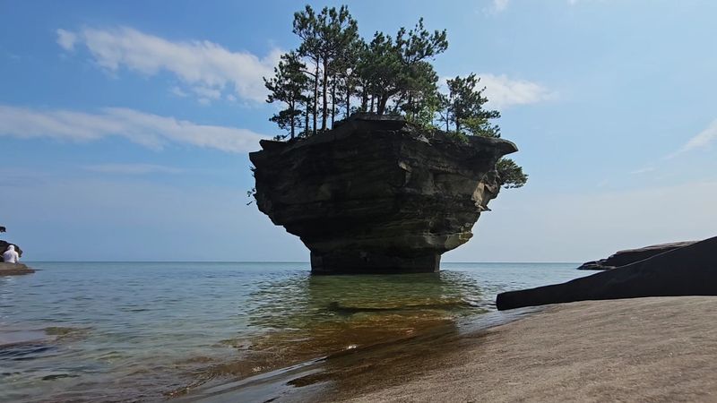 Unique Rock Formations and Cliffs