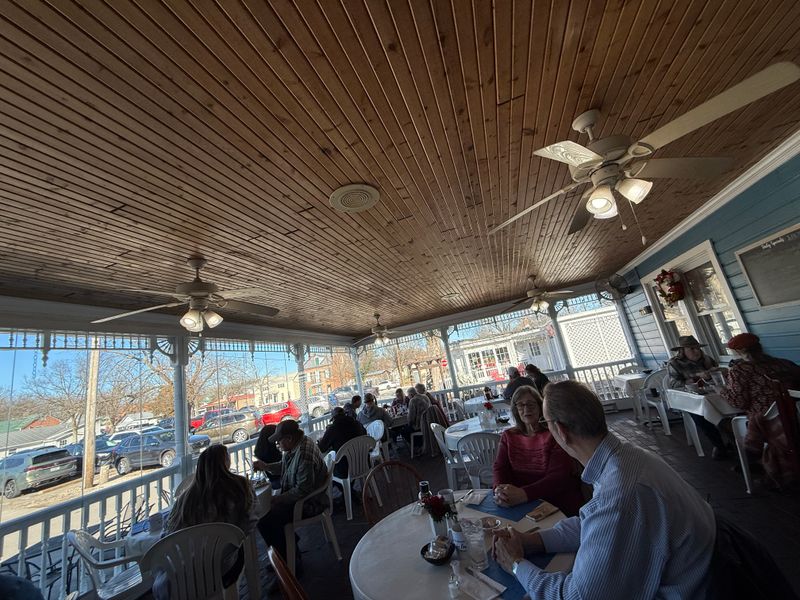 Family-Friendly Dining Experience