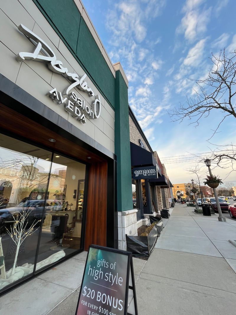 Parking, navigation, and timing tips