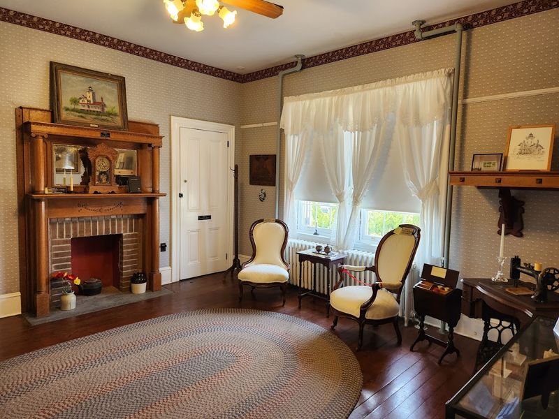 Hours, Donations, And Practical Info