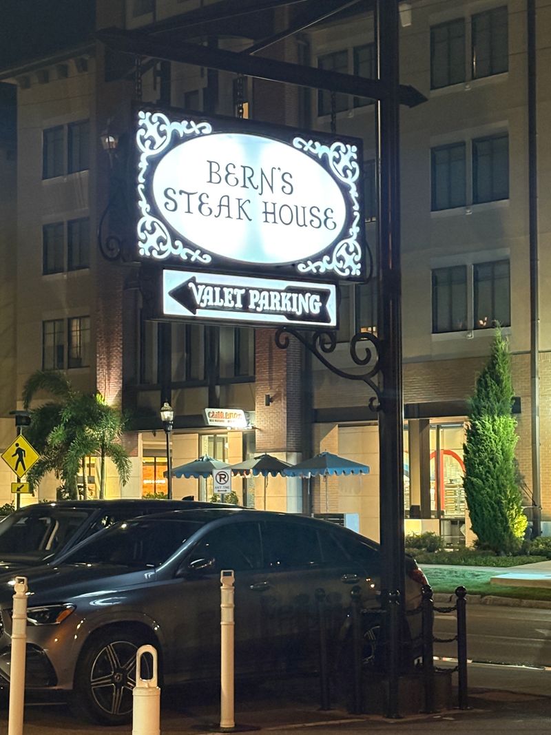 Reservations, Dress Codes, And Smart Timing