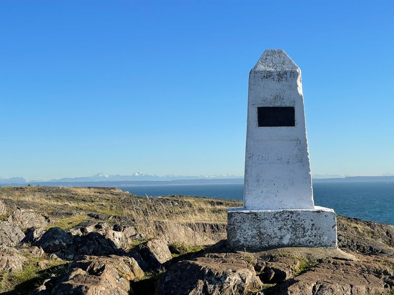 Iceberg Point: Edge of the Map Feel