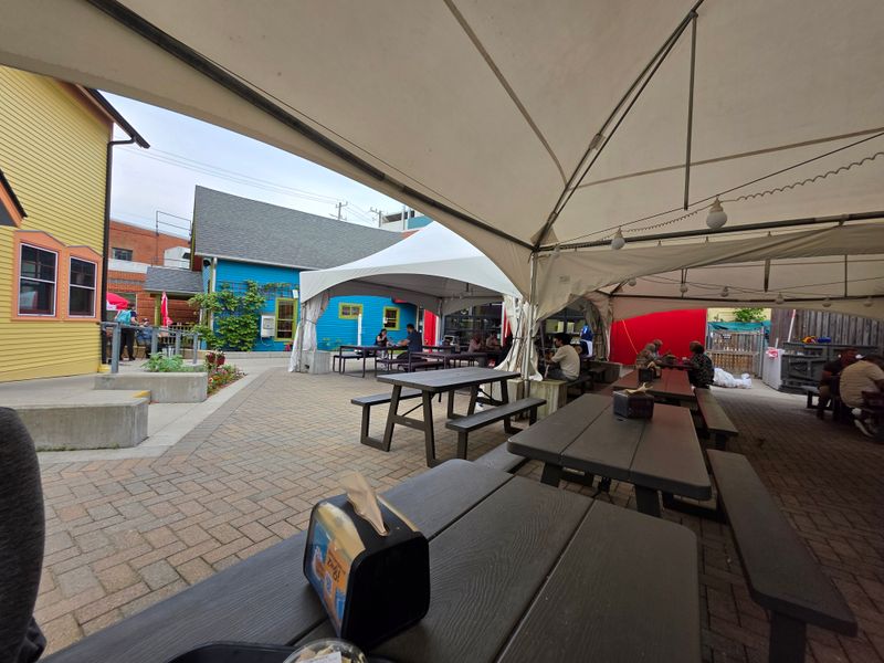 Timing The Crowd, Winning The Patio