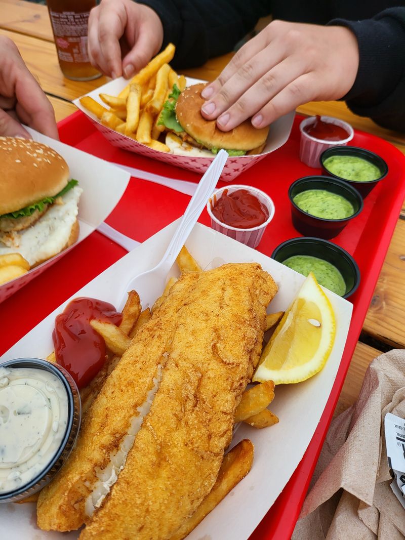 Where to Sit: Tables, Views, and Wind Direction