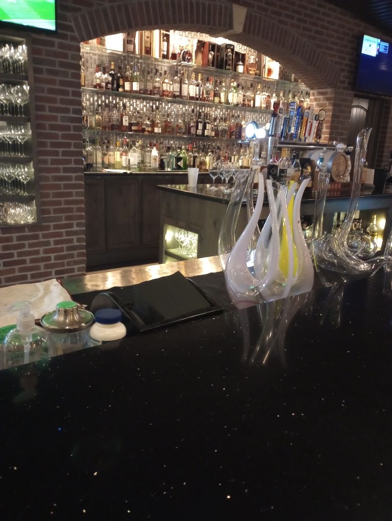 Wine Cellar Confidence, Cocktail Ease