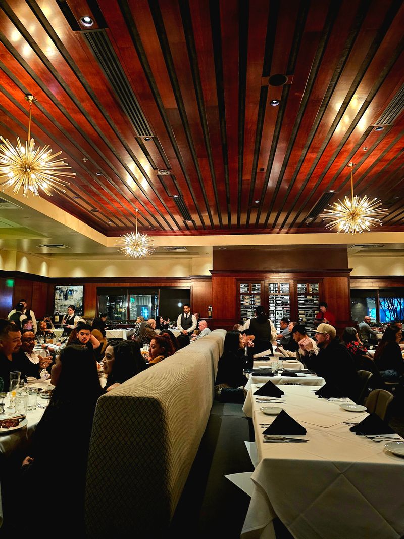 Ambiance and Seating