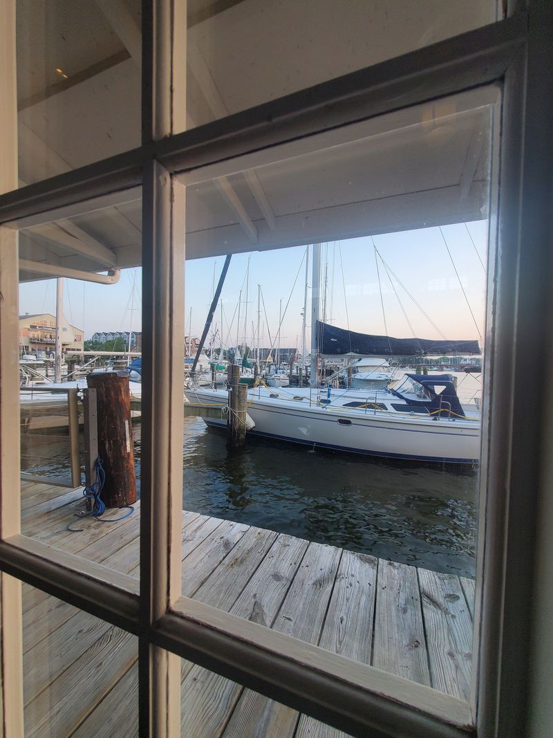 Crab Cakes That Define Maryland