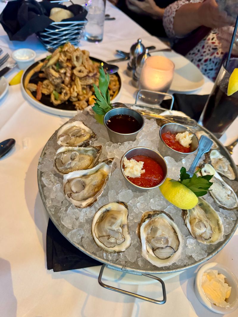 Ocean-Fresh Oysters, Hudson-Side Chill