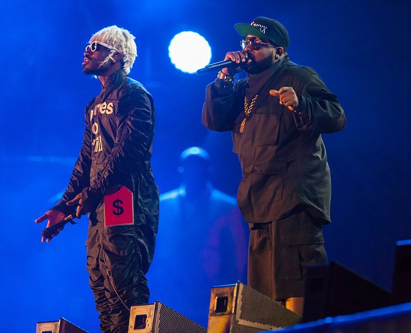 “Hey Ya!” – OutKast (2003)