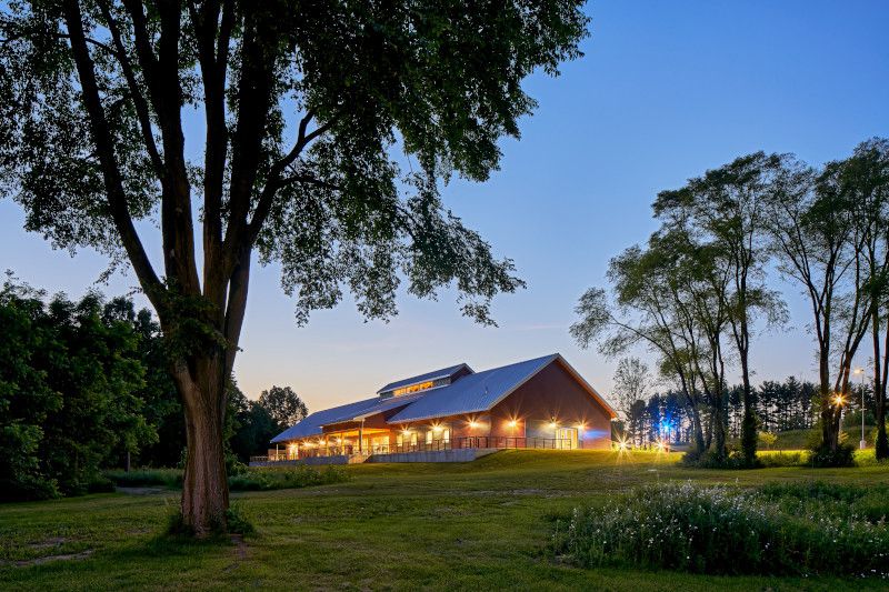 Lake Michigan Shore Wine Country — Midwest Beauty (Michigan)