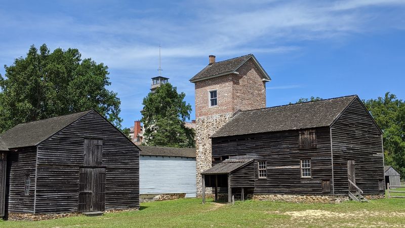 Guided Tours and Educational Programs