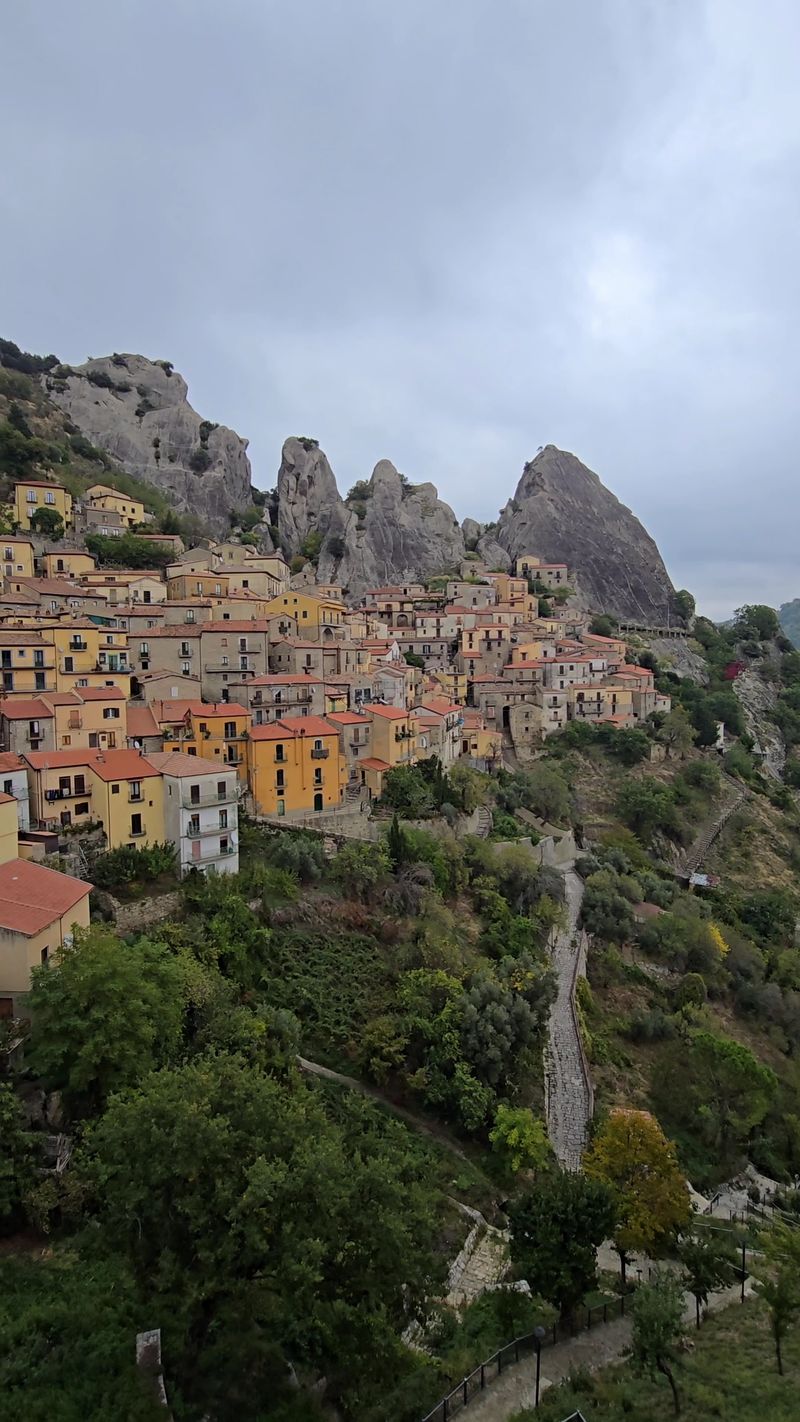 Castelmezzano — Basilicata's Rock-Cradled Hamlet