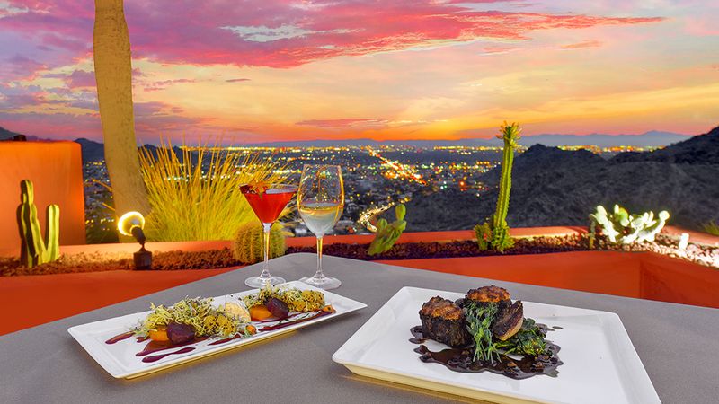 Different Pointe of View (Phoenix - Hilton Phoenix Tapatio Cliffs)