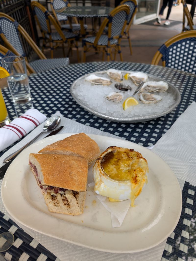 Oysters and the Raw Bar Moment