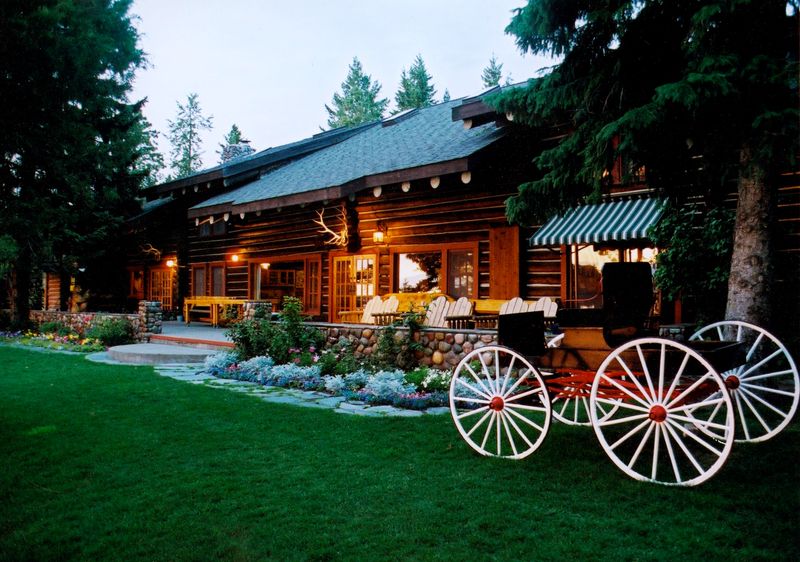 Averill’s Flathead Lake Lodge - Bigfork, MT
