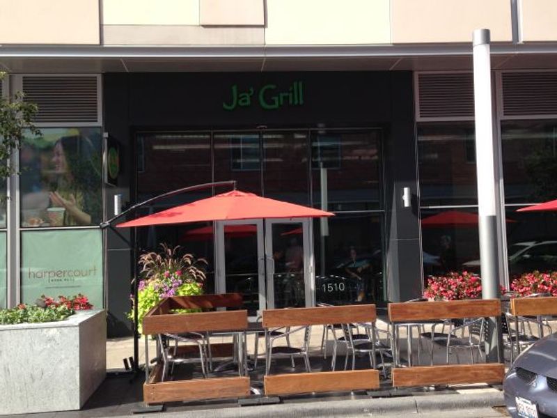 Ja' Grill (Hyde Park, Chicago)