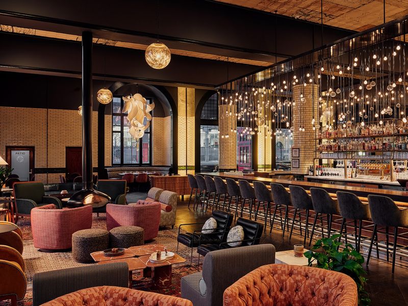 Live Music and Atmosphere After Dark