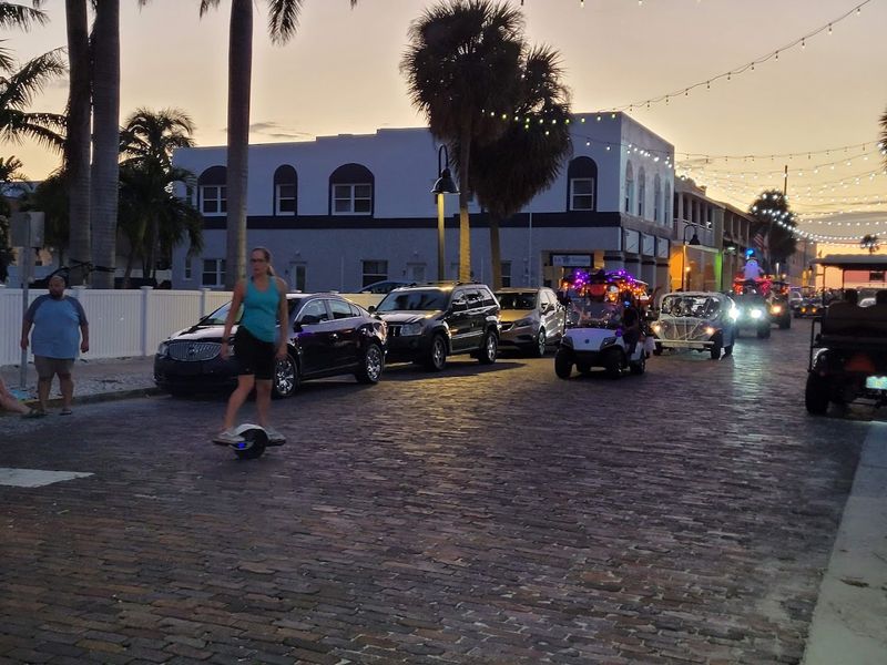 Dining With a Side of Old Florida Charm