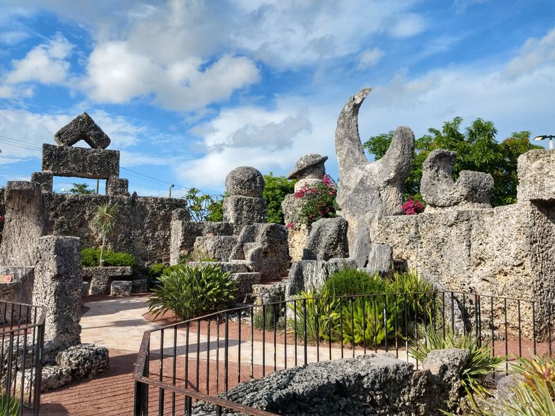 The Sun Crescent and Celestial Circle