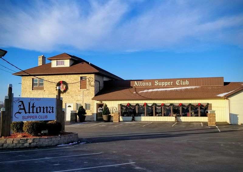 Altona Supper Club — New Holstein, WI