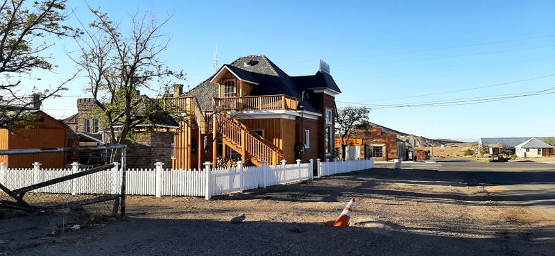 Living With The Desert: Practical Home Adaptations