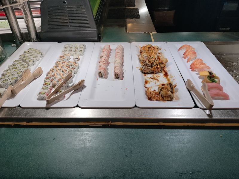 Sushi That Actually Moves Fast