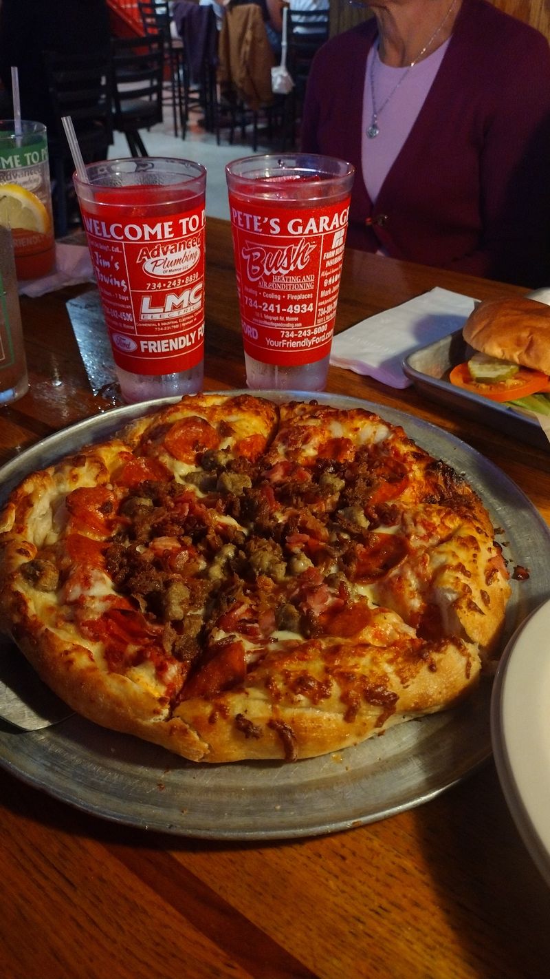 Chicago-Style Pizza, Calibrated For A Crowd